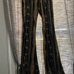 BELL BOTTOM LEGGINGS